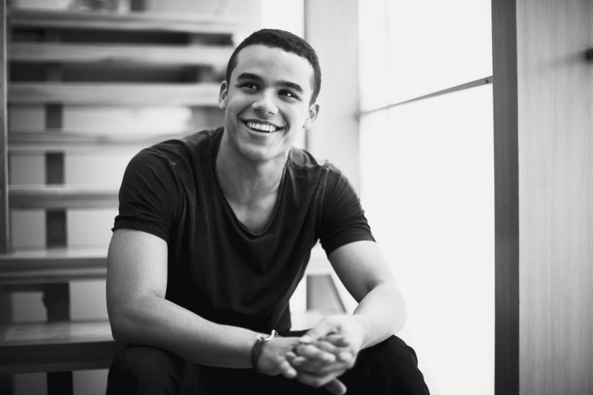 Jacob Artist photo 7 of 7 pics, wallpaper photo 613933 ThePlace2
